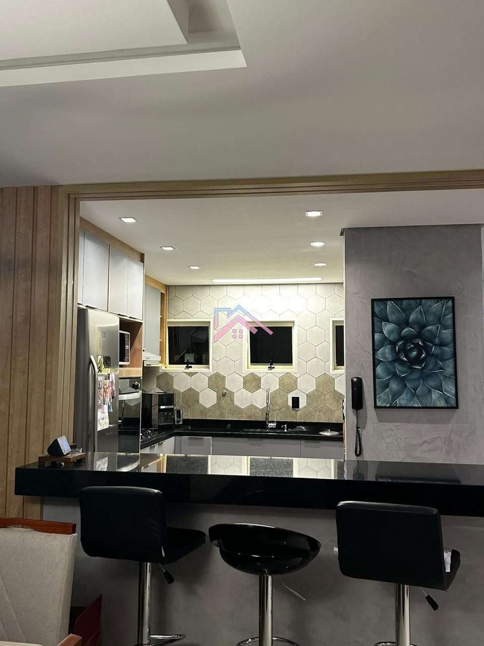 8b27fab5-63a8-4bd0-a2c0-7e3cf196197e