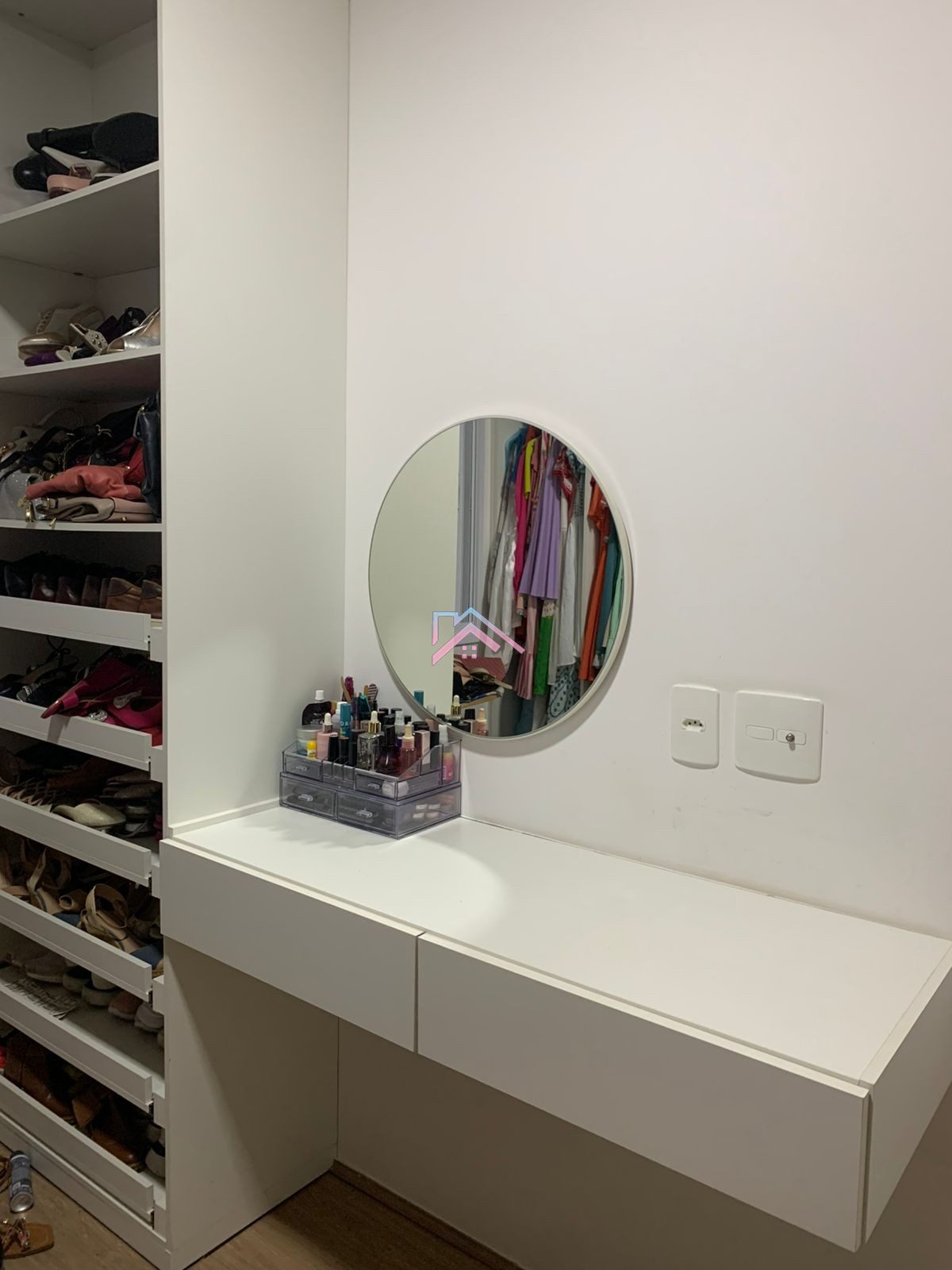 b0ec48c7-ae8f-4886-b849-352693b86f46