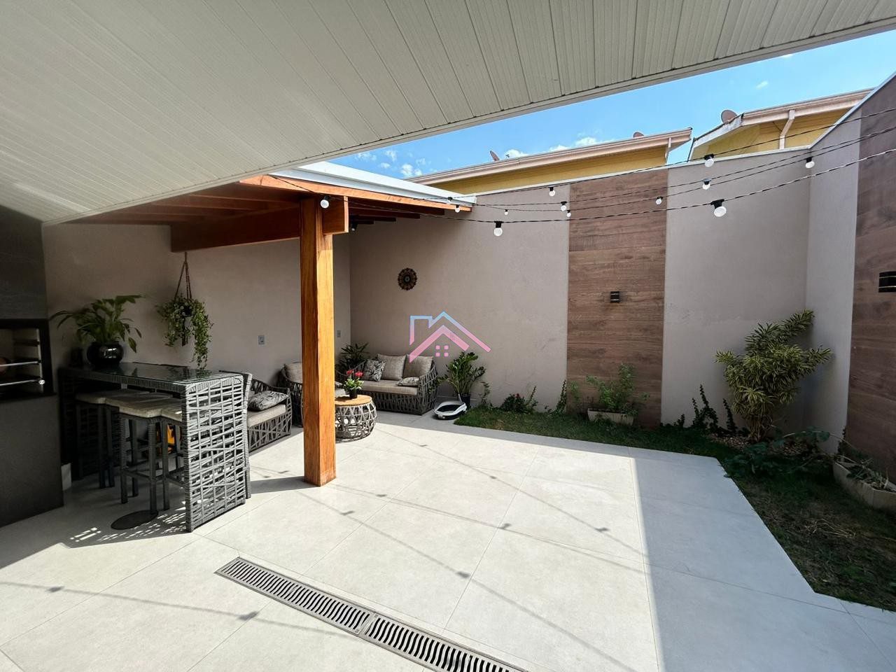 bd65af4f-27f0-49a1-bd8e-fd3de167756f