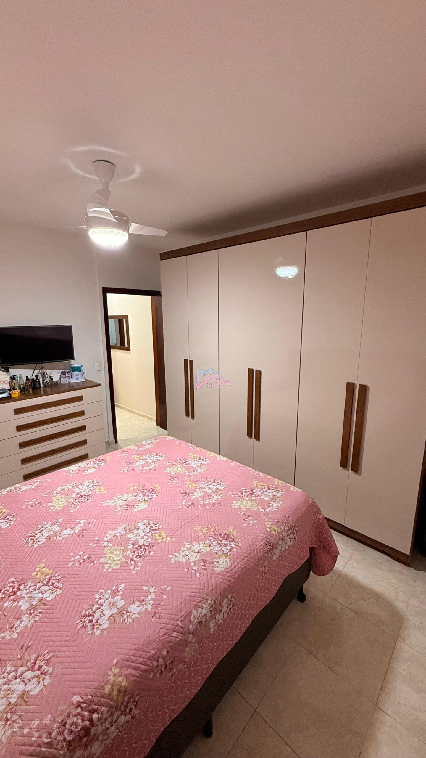 4c309b10-e8c5-4b93-a1e1-e7194a62bef5