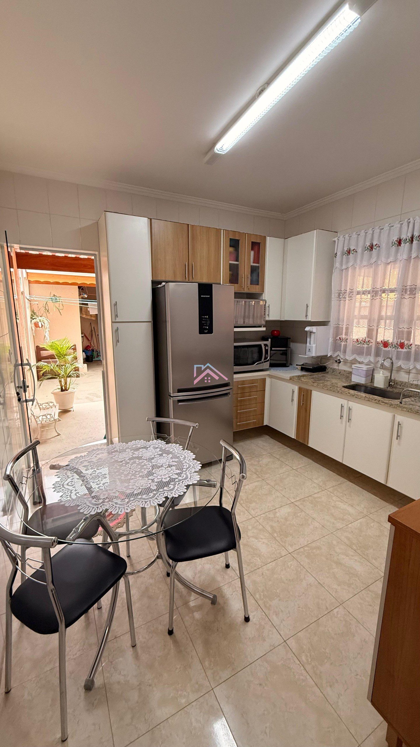 6b7f3223-2427-4a0c-a388-2c6d48d64393