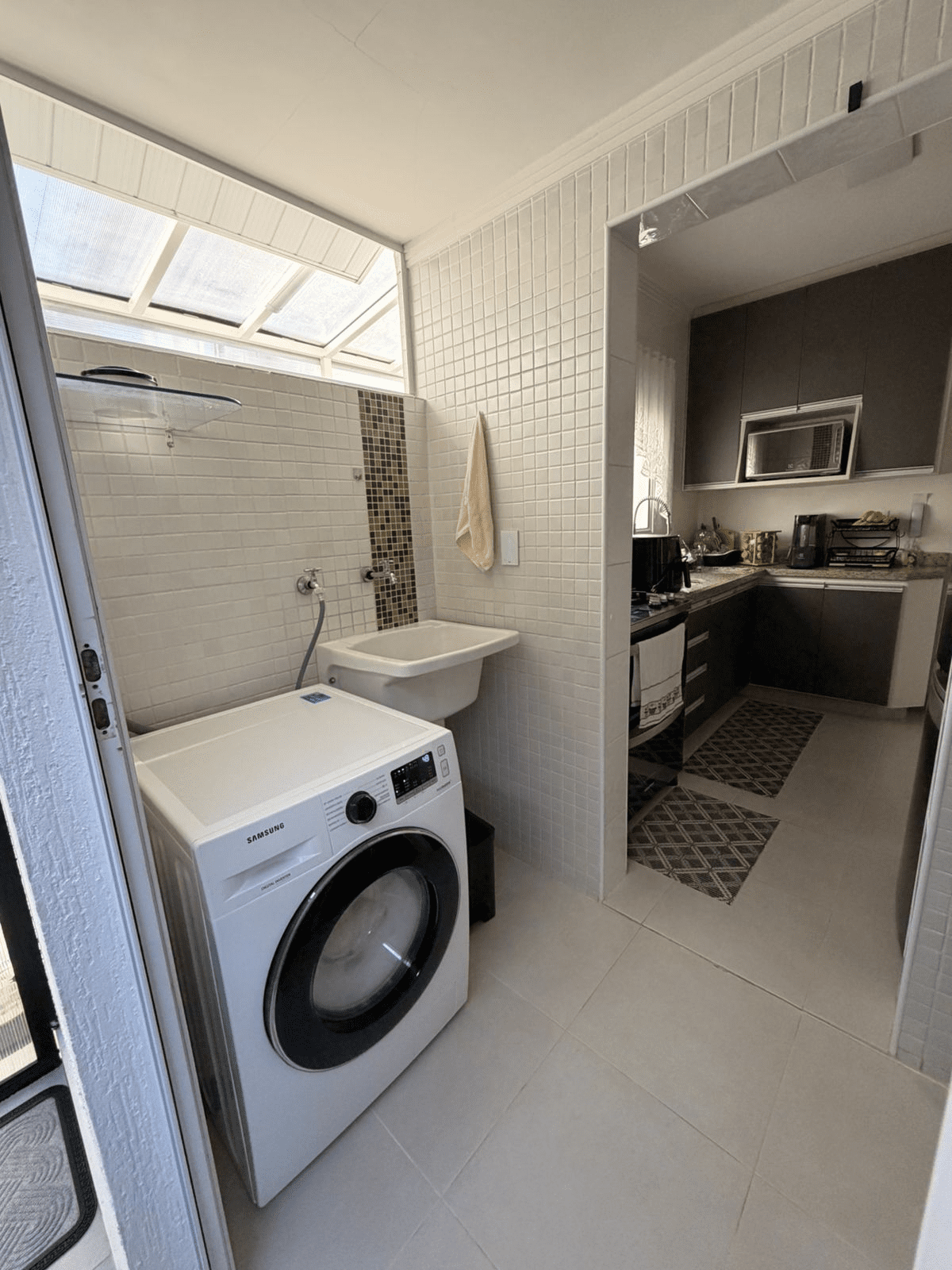 18ec359a-f2e3-470b-b528-419951ae1f16