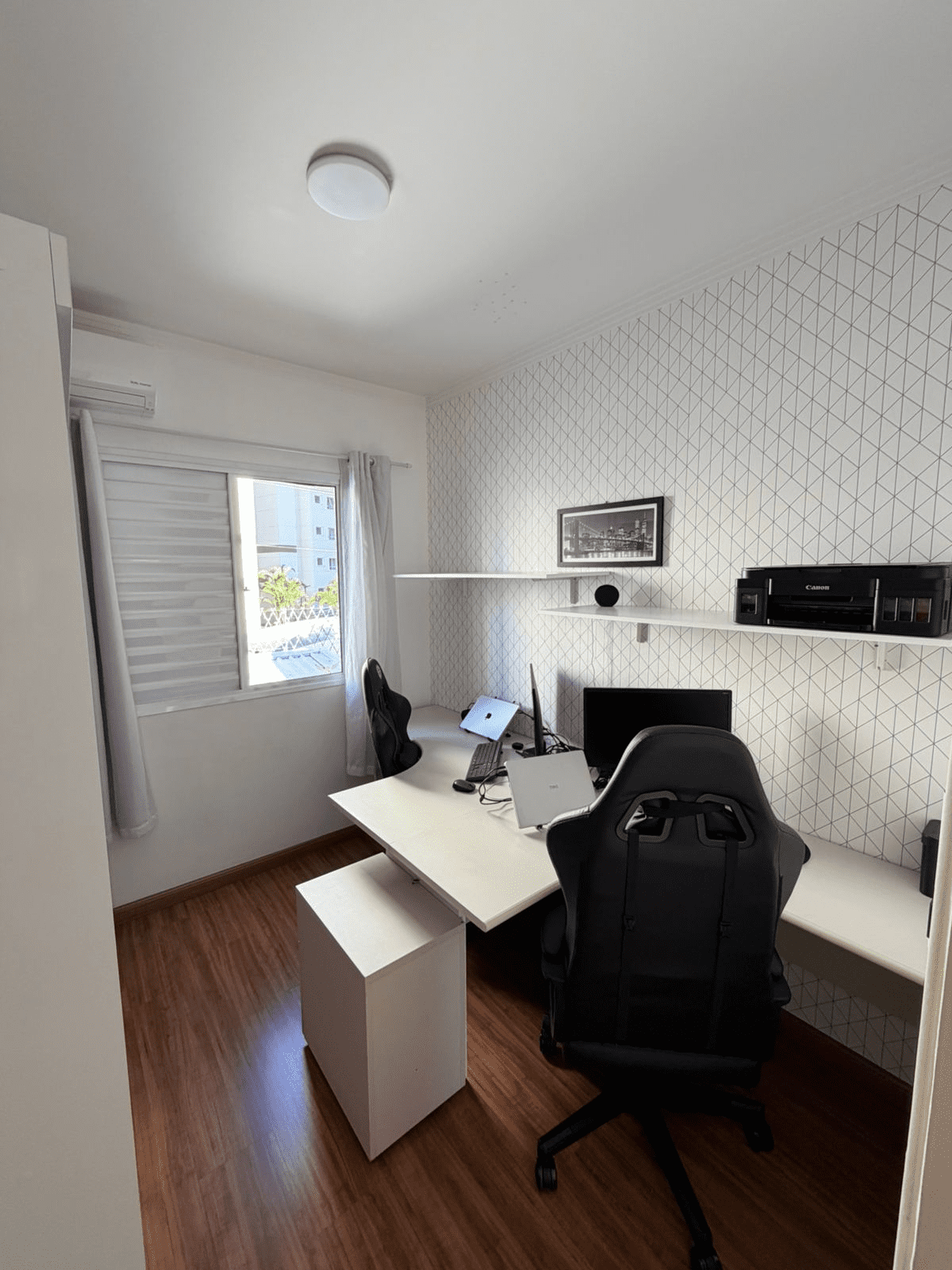 85b5c0c4-df9b-45d0-9b39-fe0935d70313