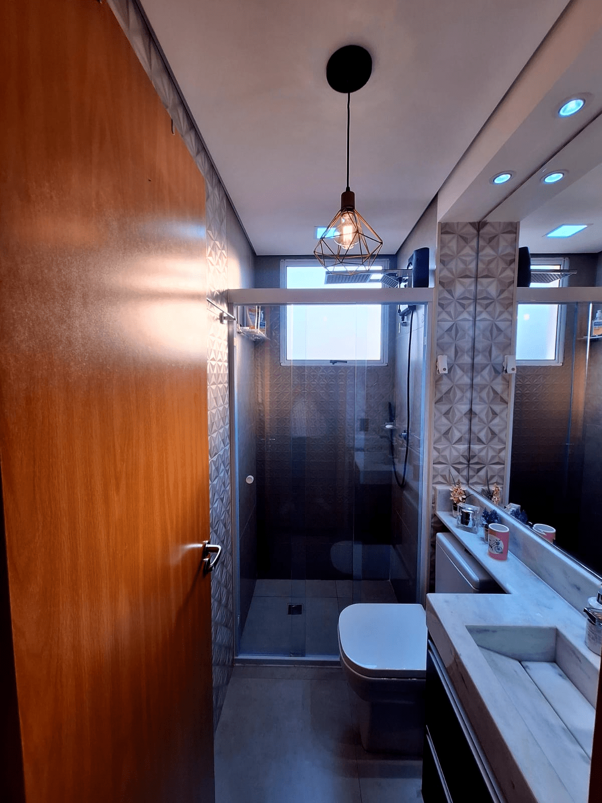 d7a9a2ec-8fa7-4c9d-9dea-7e33580cedee