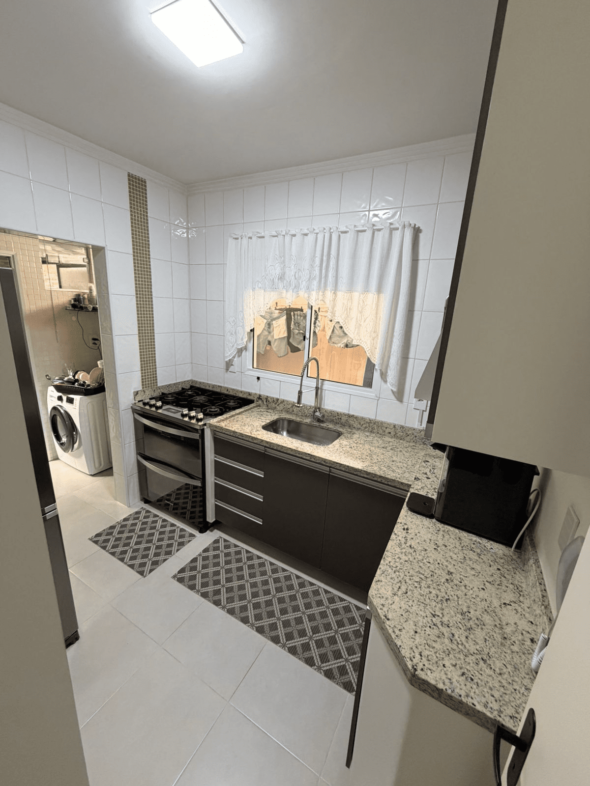 f9d4709f-ab1c-47d3-b44d-38b38da2aacb (1)